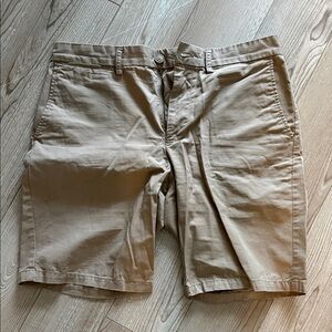 Old Navy Men's Khaki Flat Front Shorts